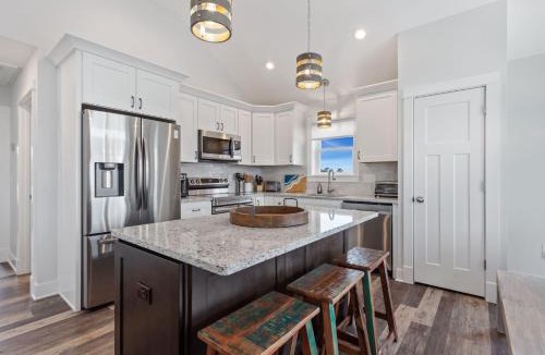 Ocean Hill House | 1013 - Hook'em (formerly High Tides and Philly Forever)