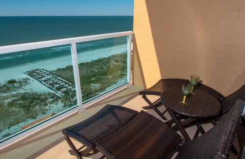 Clearwater Beach Apartment | 102 m² Apartment ∙ 2 bedrooms ∙ 8 guests