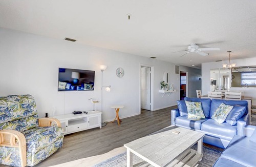 Madeira Beach Condo | 112 m² Condo ∙ 2 bedrooms ∙ 6 guests