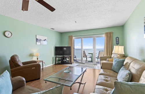 Madeira Beach Condo | 112 m² Condo ∙ 2 bedrooms ∙ 6 guests