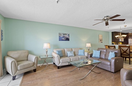 Madeira Beach Condo | 112 m² Condo ∙ 2 bedrooms ∙ 6 guests