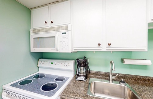 Myrtle Beach Condo | 12th-floor oceanfront condo with hot tubs, pools, beach views, balcony & gym