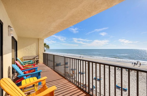 Madeira Beach Condo | 134 m² Condo ∙ 3 bedrooms ∙ 8 guests