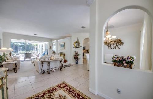 Biggar House | 16684 Wellington