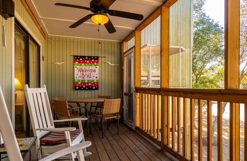 Caswell Beach Condo | 17 Pinehurst: Comfortable and Bright Caswell Beach Condo