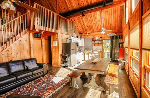 Brevard Cabin | 180° Epic View Cabin, 10 Min to Brevard & Pisgah