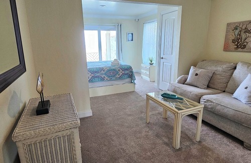 Kill Devil Hills Bed & Breakfast | 1817 Oceanfront Bed & Breakfast