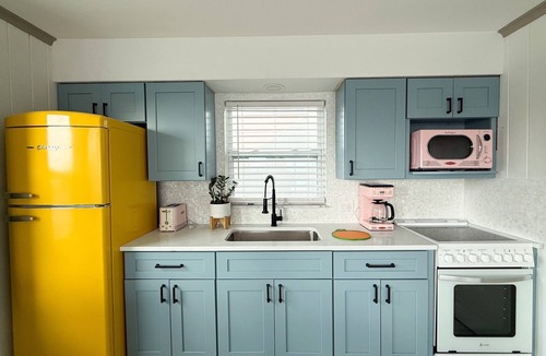 Treasure Island House | 1950s Retro Beach Bungalow directly on the Beach! Spectacular Views! Gulf-Blvd