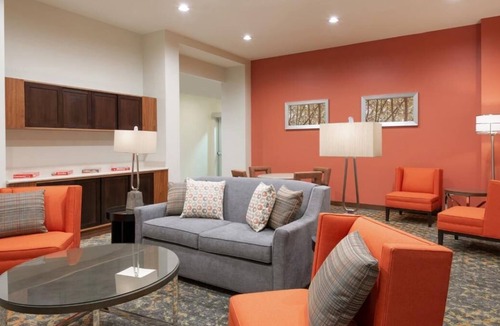 Seybold House | 2 Attractive Units w/Kitchen Near Magic City Casino, Pet Friendly, Shuttle, Pool