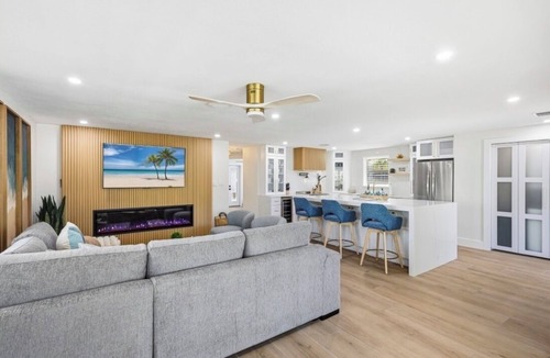 Whitney Beach Cottage | 2 bedroom 2 bath. Peaceful, Sunsets, White sands ! On the Gulf