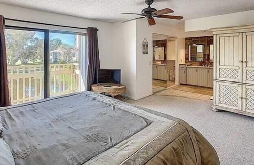 Casa del Mar Apartment | 2 Bedroom 654965 by Houzlet