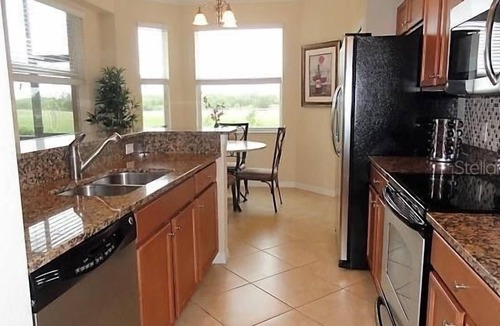 Braden River Condo | 2 Bedroom Condo 319518 by Houzlet