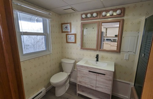 Dover Beaches North House | 2 Bedroom House 1/2 Block from Beach!