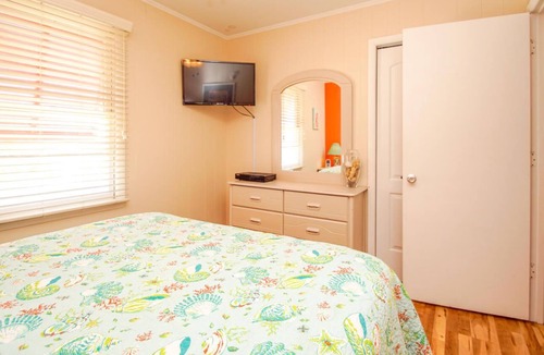 Long Beach Villa | 2 bedroom second row unit, across from beach, saltwater pool