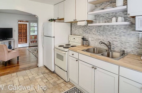 Gulfport Apartment | 2 Bedroom Single family 442254 by Houzlet