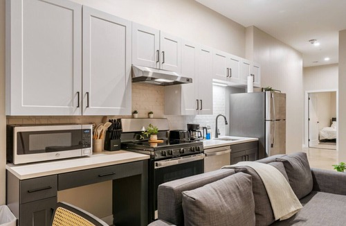 Downtown Cincinnati Apartment | 2 Bedroom Steps from Music Hall & Findlay Market