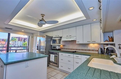 Tierra Verde House | 2 Bedroom Townhome 93957 by Houzlet