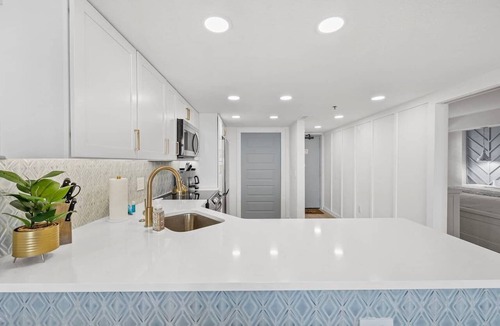 Windy Hill Apartment | 2 King Suites! Luxury DIRECT Ocean Front by Barefoot Landing - Great Resort w/tons of amenities!