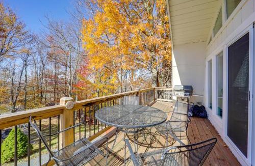 Beech Mountain House | 2 Mi to Beech Mtn Resort: Family Home w/Hot Tub!