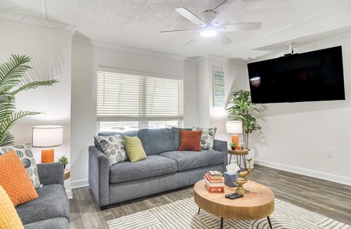 St. Pete Beach House | < 2 Mi to Coast: St Pete Beach Gem w/Pool Access