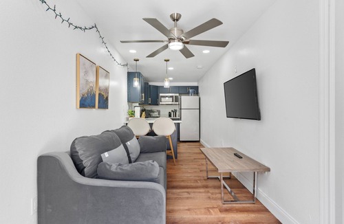 Ybor City Apartment | 2 Miles From Downtown Tampa