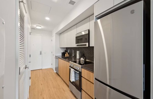 Buzzard Point Hotel | 2 Units | Modern Comforts w/Kitchen, In-Unit Laundry | Ideal for Extended Stay