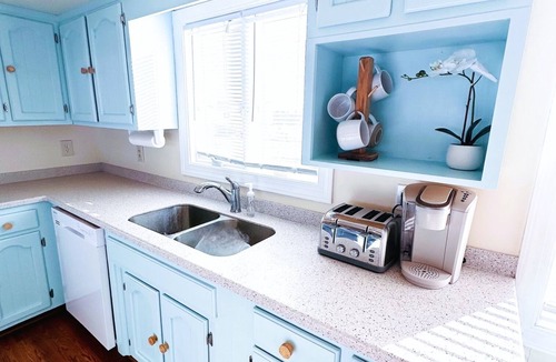 Sandbridge House | 20% discount for week Aug 29-Sept 5…Oceanfront home “Sea Watch”