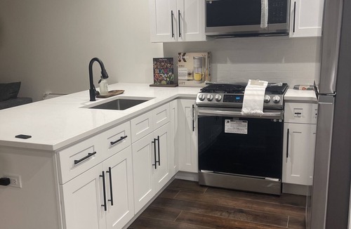 Wallington House | 20 minutes from NYC. Modern living!