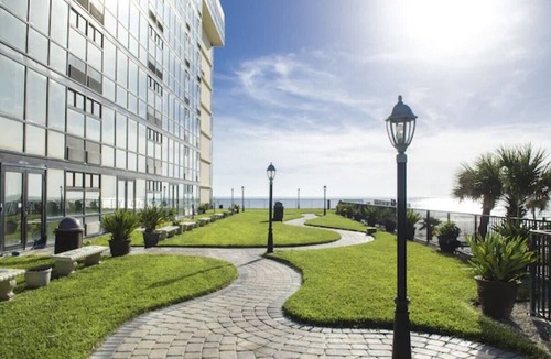 Schulte Park Apartment | 20% OFF! - Amazing Ocean View King Bed Studio in Daytona!