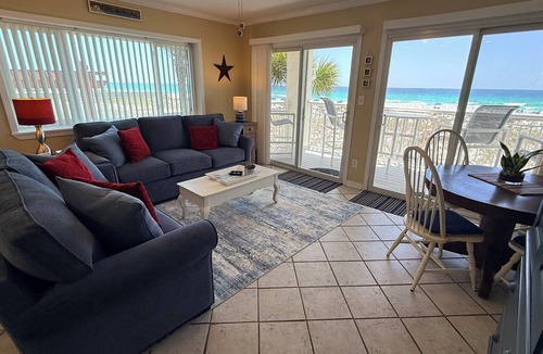 Fort Walton Beach Condo | #201- GULF FRONT, END UNIT. BOOKING SPRING AND SUMMER! BCH SERVICE INCLUDING.!