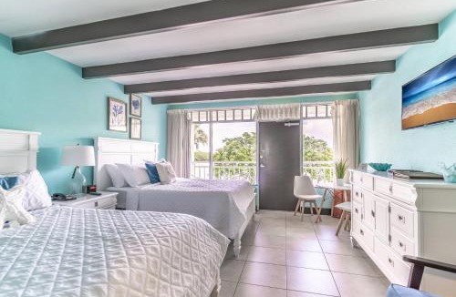 Ruskin House | 201 Little Harbor Inn