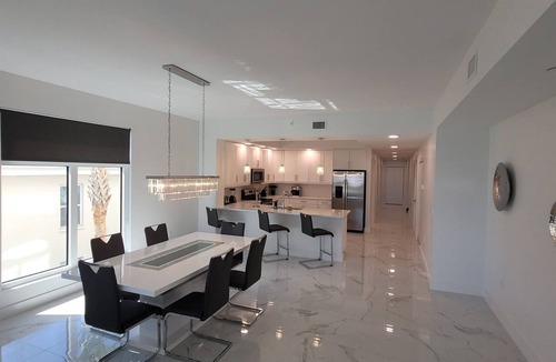 Island Estate Condo | 201, Water View-Clearwater Bch in 6 min, Pool/Gym