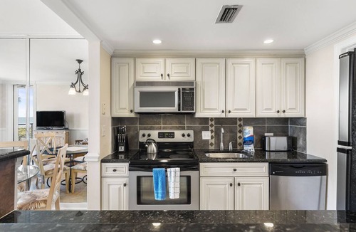 West Beach Village Condo | 2269 Shipwatch Villa by Akers Ellis Rentals