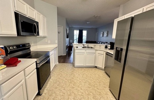 Sunset Ridge House | 258-Sunset Themed Retreat - Sleeps 10