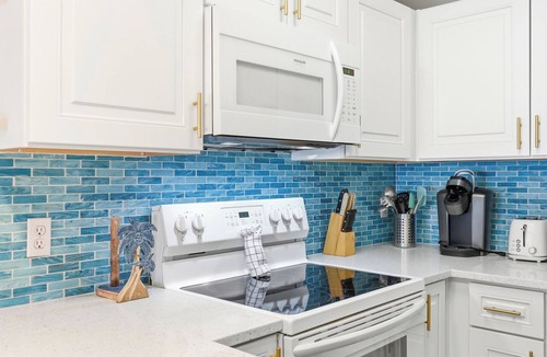 Windy Hill Condo | 2BD/2BA Oceanfront Corner Unit-Pet Friendly- Windy Shores 306