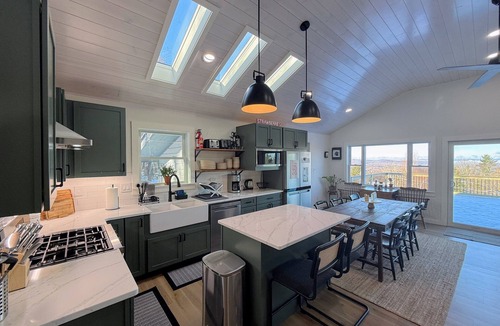 Bethlehem House | 2T Bethlehem Retreat with Stunning Sunset Views, firepit, foosball