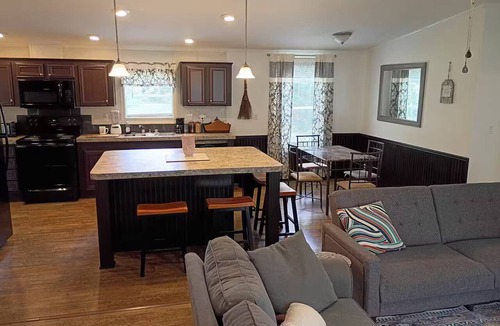 Inverness House | 3/2 home close to all Springs and Rivers, pet friendly.