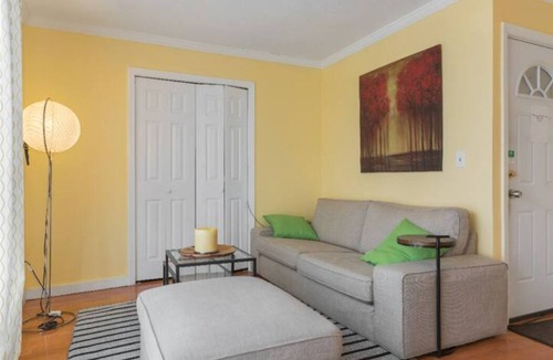 East Somerville Apartment | 3 bd 2 ba Unit