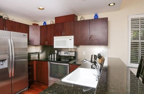 Trailer Estates Condo | 3 Bedroom Condo 94507 by Houzlet