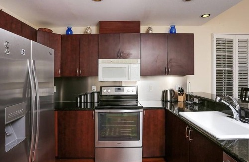 Trailer Estates Condo | 3 Bedroom Condo 94507 by Houzlet