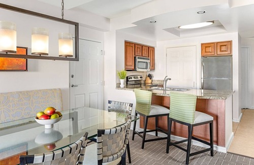 Williamsburg Resort | 3-bedroom Condo @ Marriott Grand Vista in Orlando during ThanksgivingWeek