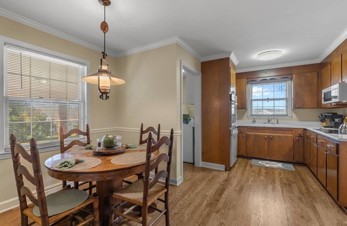 Travelers Rest House | 3-bedroom Furnished One-level home in beautiful Travelers Rest-Mountain views