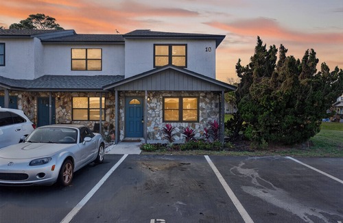 Dolphin's Cove House | 3-bedroom townhome with AC & Wifi in gorgeous Ponte Vedra Beach