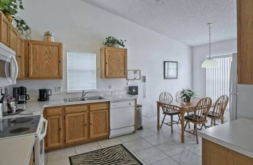 Clear Creek Villa | 3-bedroom villa nr Disney Four Corners/South Facing Pool/Family Friendly/Private