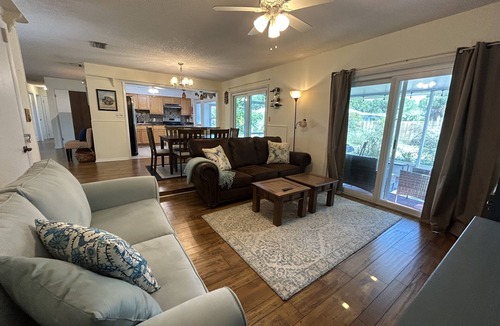 Horton Shores House | 3 blocks to Flagler Ave!