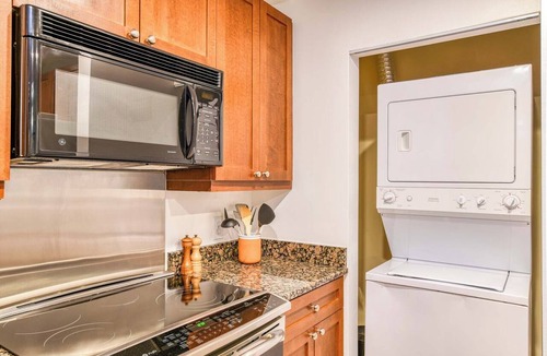 St. Augustine Condo | 3-BR w/private fenced patio and lagoon view- community pool & hot tub