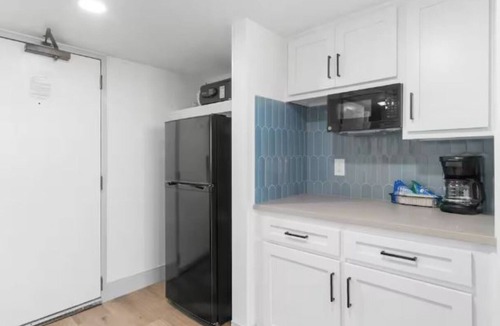 Myrtle Beach Hotel | 3 Family-Friendly Beachfront Units w/Ocean Views, Pools & Close to Attractions