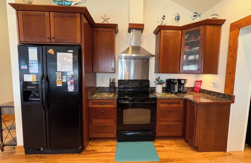 Southern Shores House | 3 PALMS - 7 Bed, 6.1 Bath dog friendly w/pool, hot tub, game room and elevator!