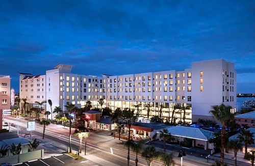 Clearwater Beach Hotel | 3-Star Hotel ∙ SpringHill Suites by Marriott Clearwater Beach