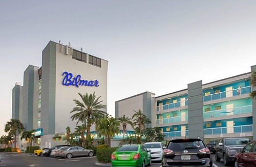 Treasure Island Hotel | 3-Star Hotel ∙ Bilmar Beach Resort
